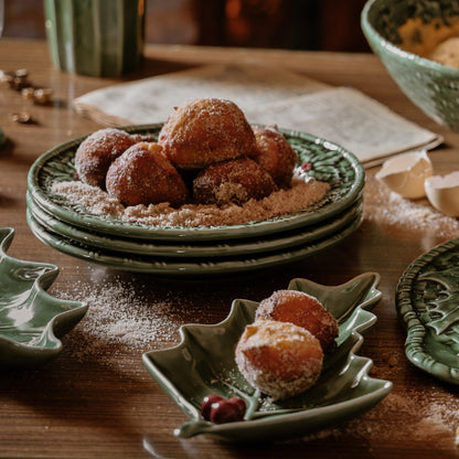 【Bordallo Pinheiro】　ポルトガル　ボルダロピニェイロ　ホーリー　デザートプレート