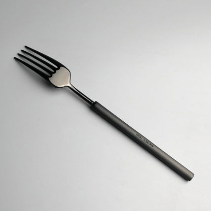 ヴィスタアレグレ　ドーモ　マットブラック　デザートフォーク